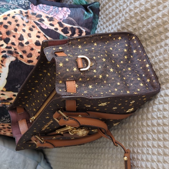 ⚡ FLASH SALE - Michael Kors Nouveau Hamilton Star Embellished Logo Satchel - Picture 6 of 15